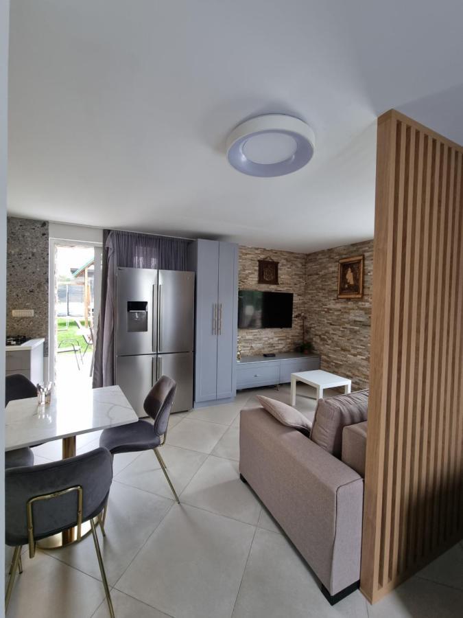 Villa With Pool & Garden Apartment 1 Ognjen Tivat Extérieur photo